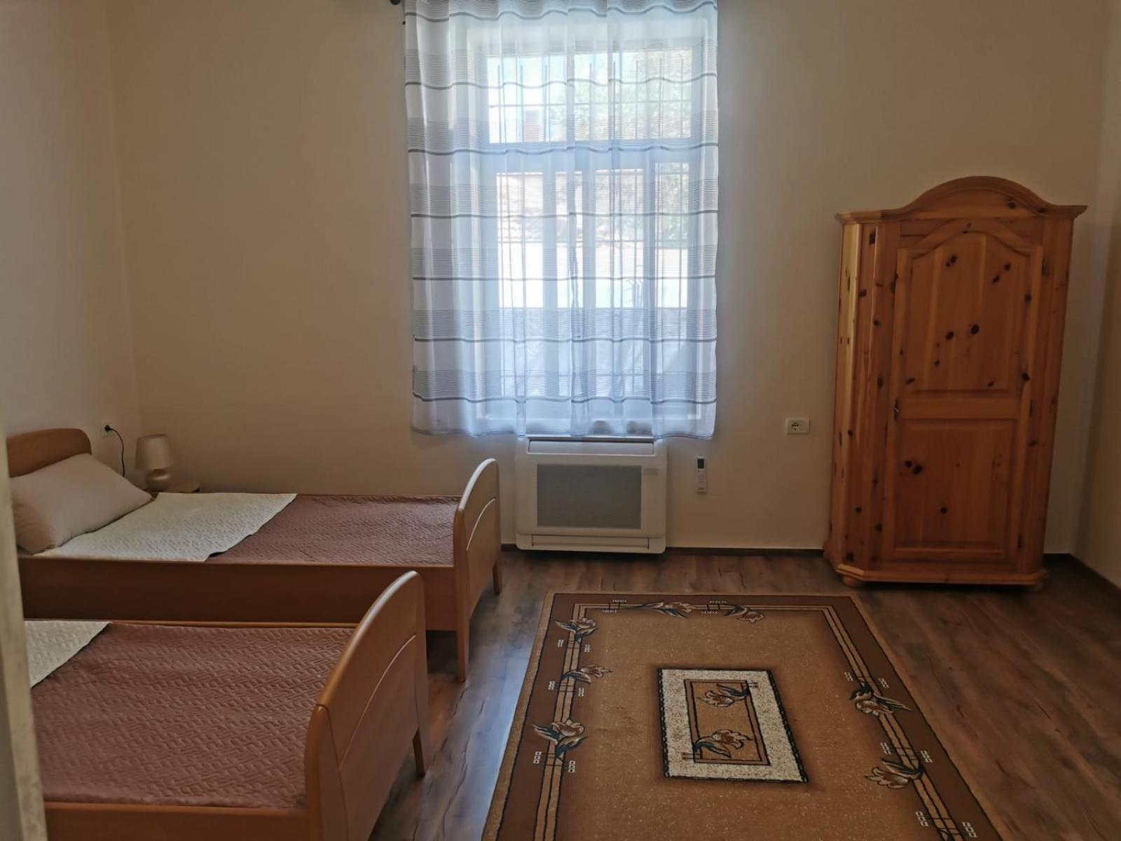 Gm Tirana Hostel Buitenkant foto